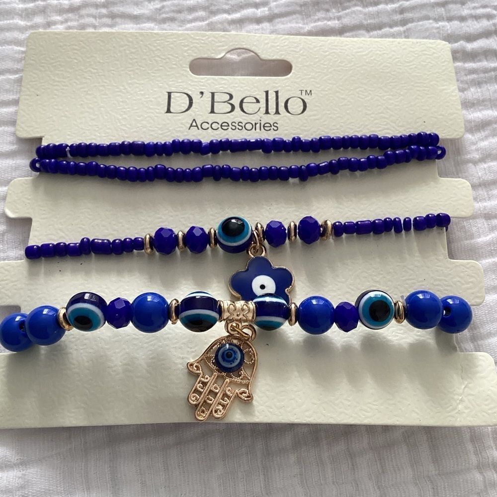 NWT 4 stretch bracelets, eye protection, blue beads, gold beads